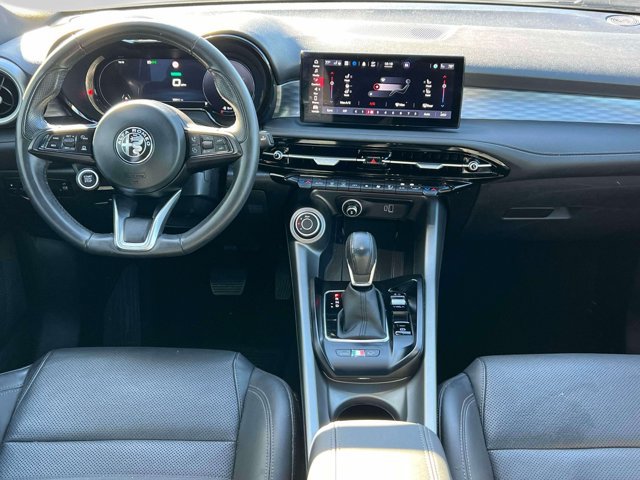 Used 2024 Alfa Romeo Tonale Ti w/ Premium Interior Package AWD/4WD image 12