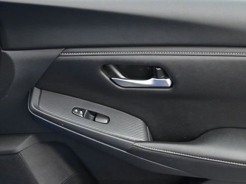Used 2025 Nissan Sentra SV FWD image 26