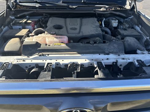 Used 2023 Toyota Tundra Limited image 49