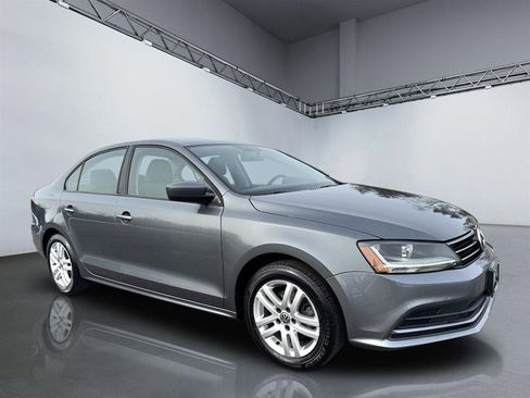 Used 2018 Volkswagen Jetta S w/ Cold Weather Package image 9
