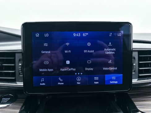 Used 2023 Ford Explorer Limited w/ Class IV Trailer Tow Package RWD image 24