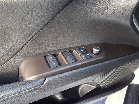 Used 2022 Toyota Camry XLE image 22