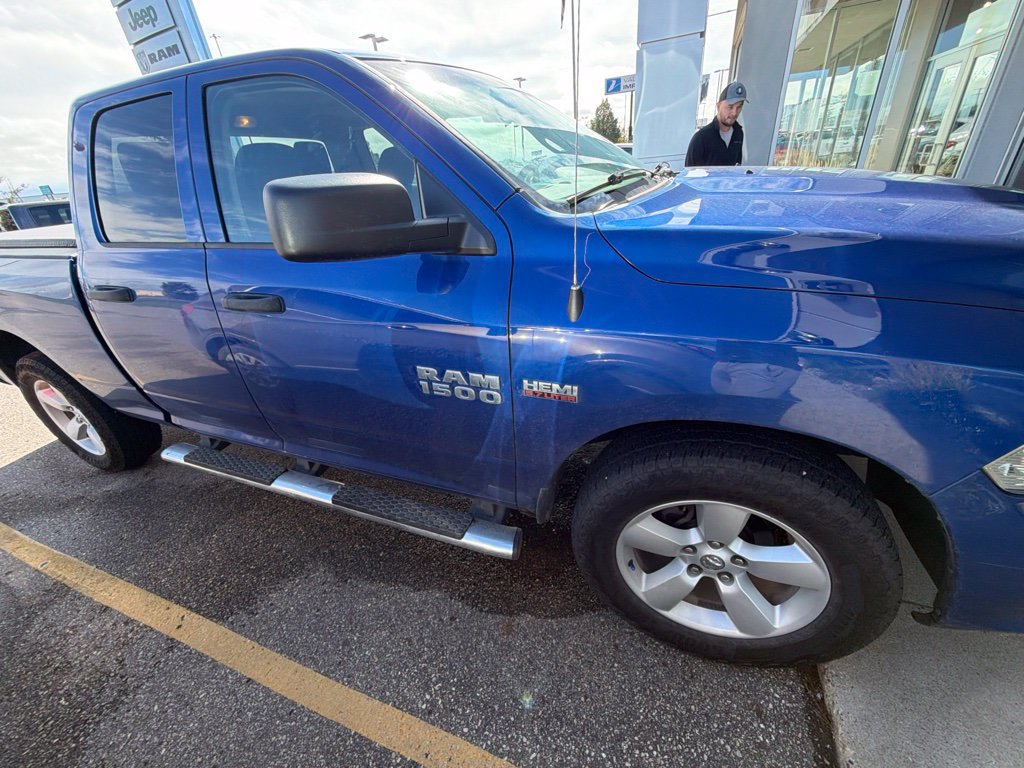 Used 2014 RAM 1500 Express AWD/4WD image 2