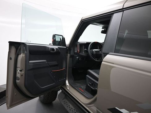 New 2025 Ford Bronco Raptor w/ Interior Carbon Fiber Pack AWD/4WD image 8