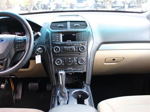 Used 2017 Ford Explorer 4WD image 13