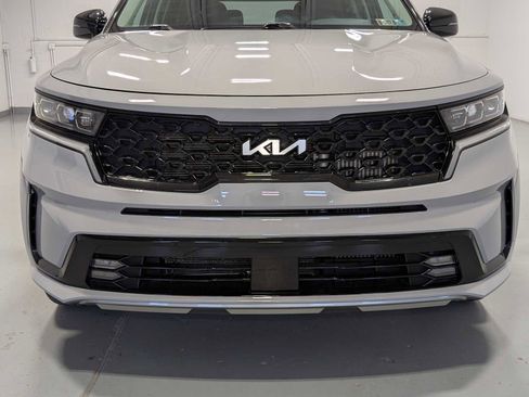 Used 2022 Kia Sorento SX AWD/4WD image 2