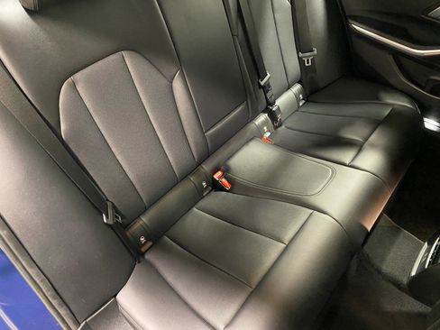 Used 2022 BMW 330i xDrive Sedan w/ Premium Package image 17