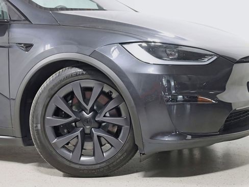 Used 2024 Tesla Model X AWD/4WD image 5