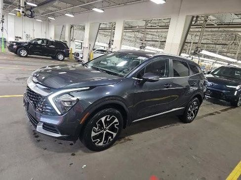 Used 2023 Kia Sportage EX AWD/4WD image 5
