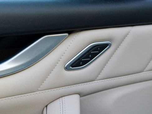 Used 2022 Maserati Levante GT image 17