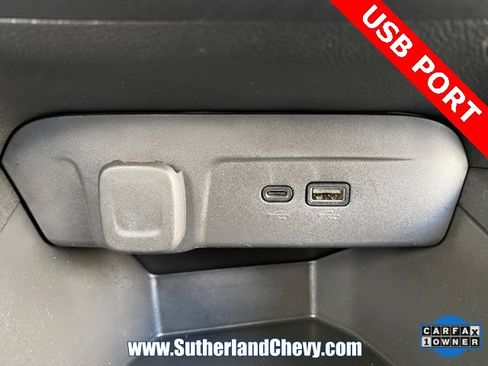 Certified 2025 Chevrolet Trax RS w/ Driver Confidence Package image 30