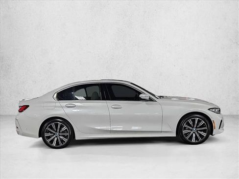 Used 2026 BMW 330i Sedan w/ Premium Package RWD image 4