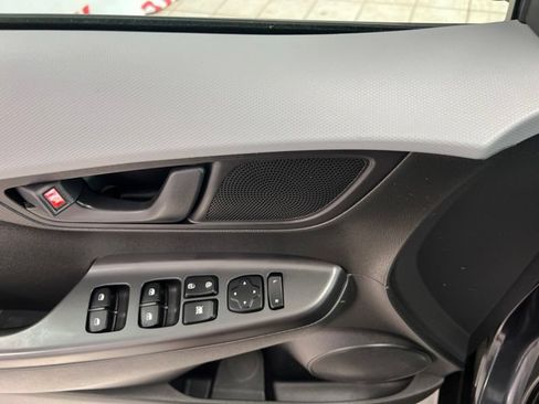Used 2018 Hyundai Kona SEL w/ SEL Tech Package 02 FWD image 20