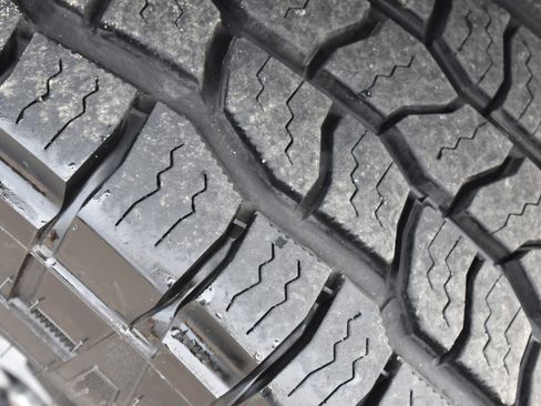 Used 2022 Jeep Wrangler Unlimited Rubicon w/ Cold Weather Group image 11