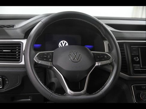 Used 2023 Volkswagen Atlas SE AWD/4WD image 7