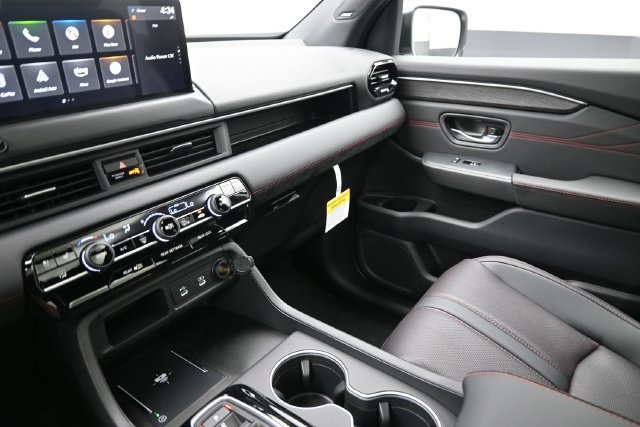 New 2026 Honda Pilot Black Edition image 32