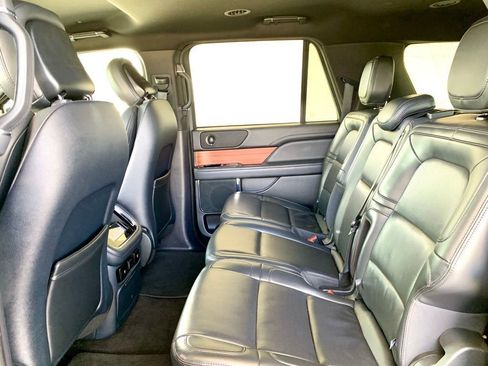 Used 2024 Lincoln Navigator L 4WD image 15