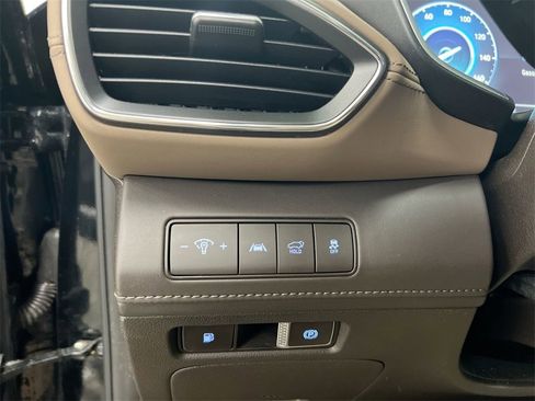 Used 2023 Hyundai Santa Fe Limited image 19