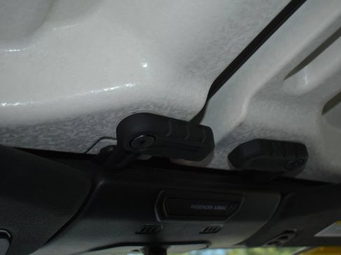 Used 2022 Jeep Gladiator Overland AWD/4WD image 21