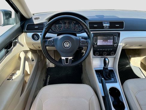 Used 2013 Volkswagen Passat TDI SE FWD image 19