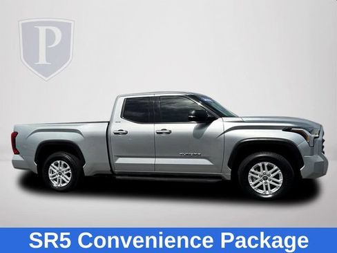 Used 2022 Toyota Tundra SR5 w/ SR5 Premium Package AWD/4WD image 6