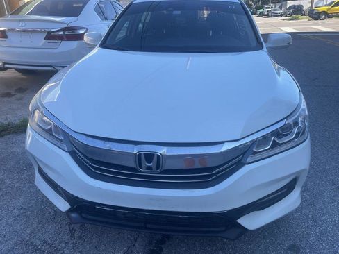 Used 2017 Honda Accord EX-L image 4
