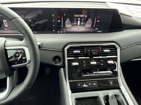 New 2026 Nissan Armada SV image 16