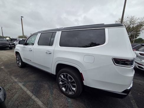 Used 2024 Jeep Grand Wagoneer L Series III image 4