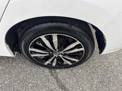 Used 2019 Honda Fit EX-L image 13