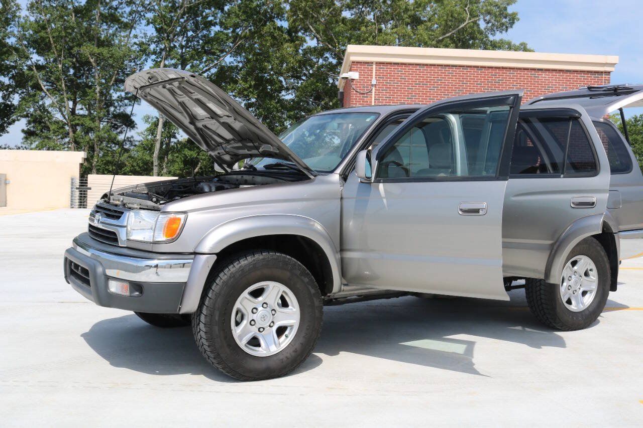 Used 2002 Toyota 4Runner SR5 AWD/4WD image 67