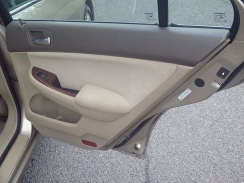 Used 2006 Honda Accord EX image 20