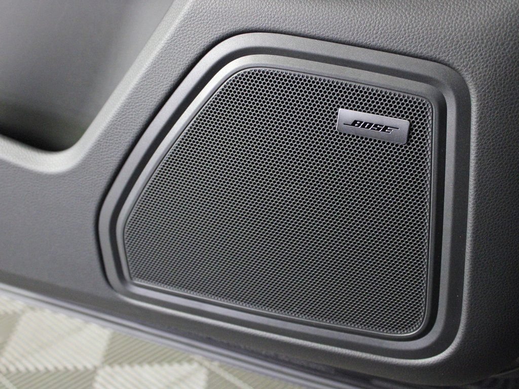 Certified 2026 Porsche Macan AWD/4WD image 16