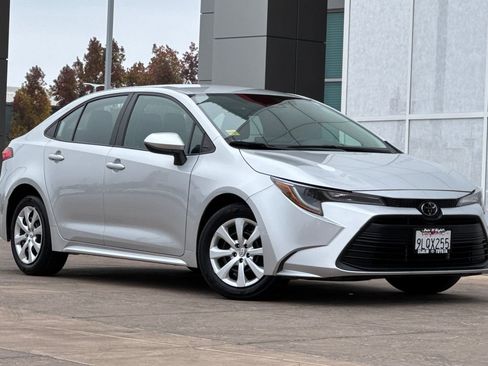 Certified 2024 Toyota Corolla LE image 2