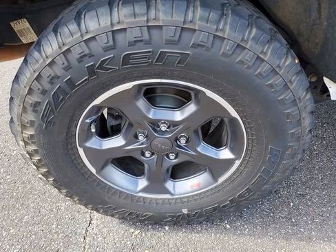 Used 2014 Jeep Wrangler Unlimited Sahara w/ Connectivity Group image 9