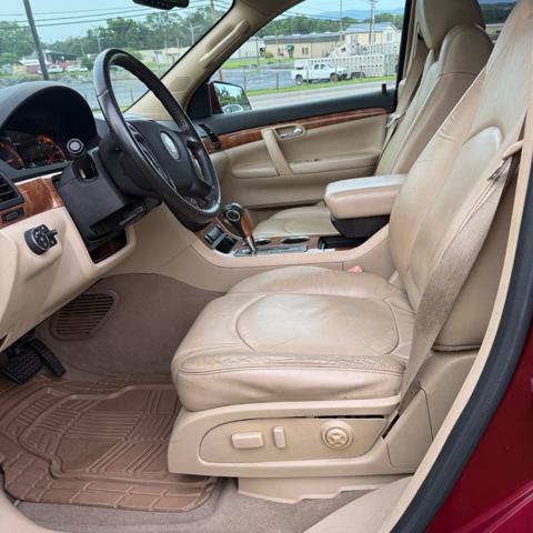 Used 2008 Saturn Outlook XR w/ Premium Trim Package FWD image 11