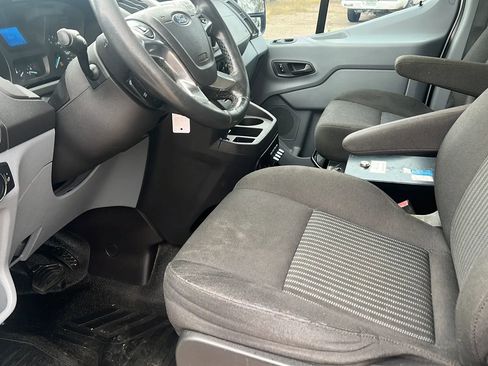 Used 2015 Ford Transit 250 130 Low Roof RWD image 7