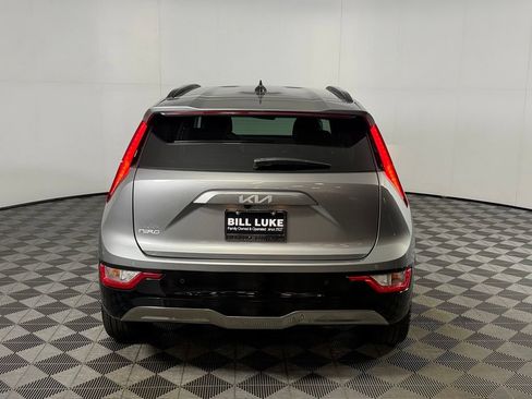 Used 2025 Kia Niro Wind w/ Wind Preserve Package FWD image 9
