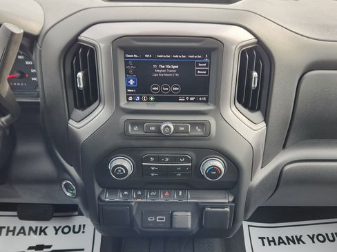 Used 2024 Chevrolet Silverado 1500 Custom image 17