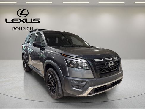 Used 2023 Nissan Pathfinder Rock Creek AWD/4WD image 4