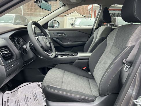 Used 2021 Nissan Rogue SV image 19