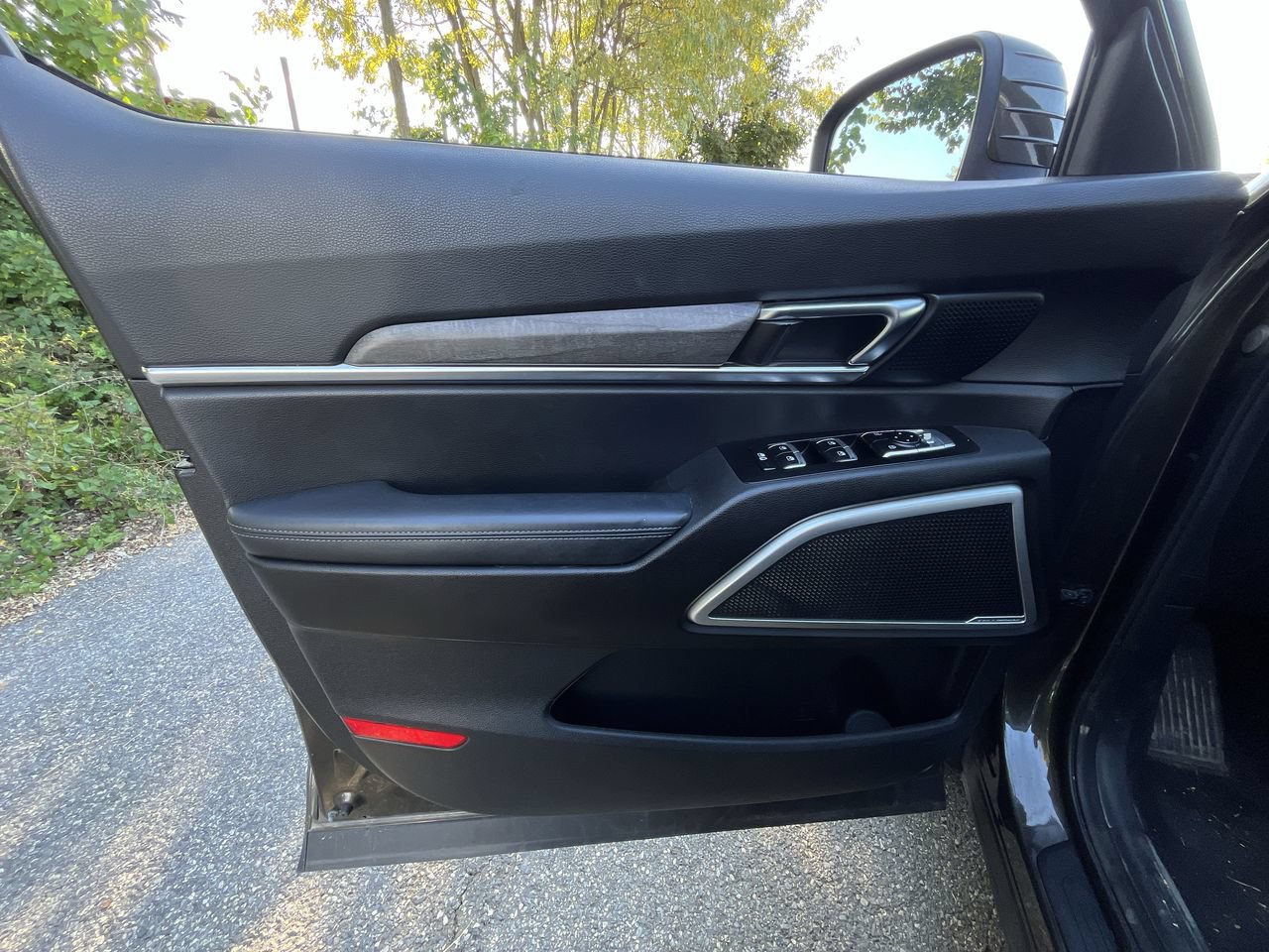 Used 2021 Kia Telluride EX w/ EX Premium Package AWD/4WD image 3