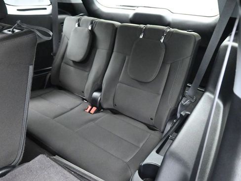 Certified 2023 Ford Explorer XLT image 21