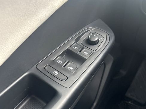 New 2026 Volkswagen Taos S image 20