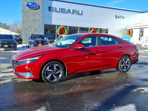 Used 2023 Hyundai Elantra Limited FWD image 4