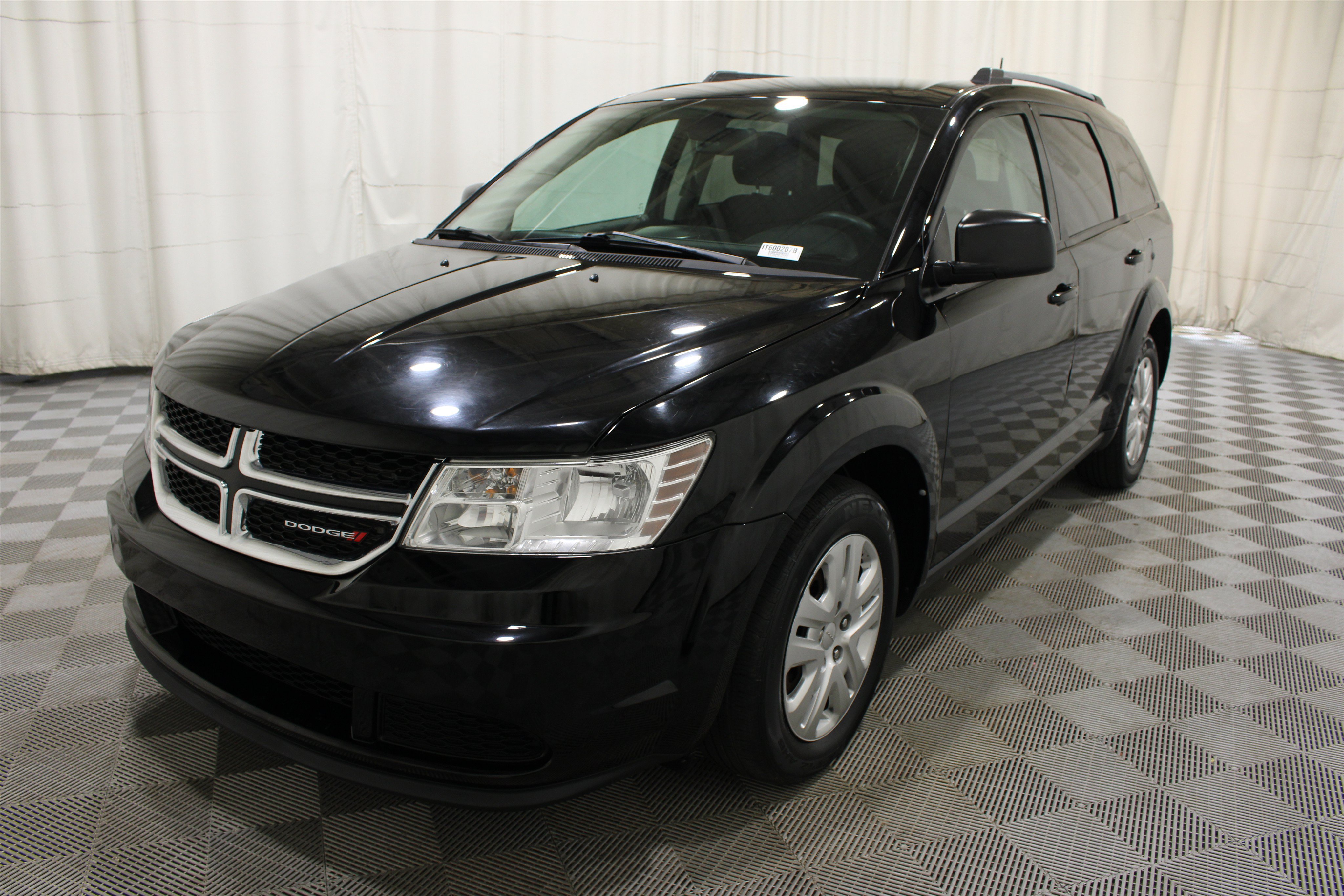 Used 2019 Dodge Journey SE FWD image 28