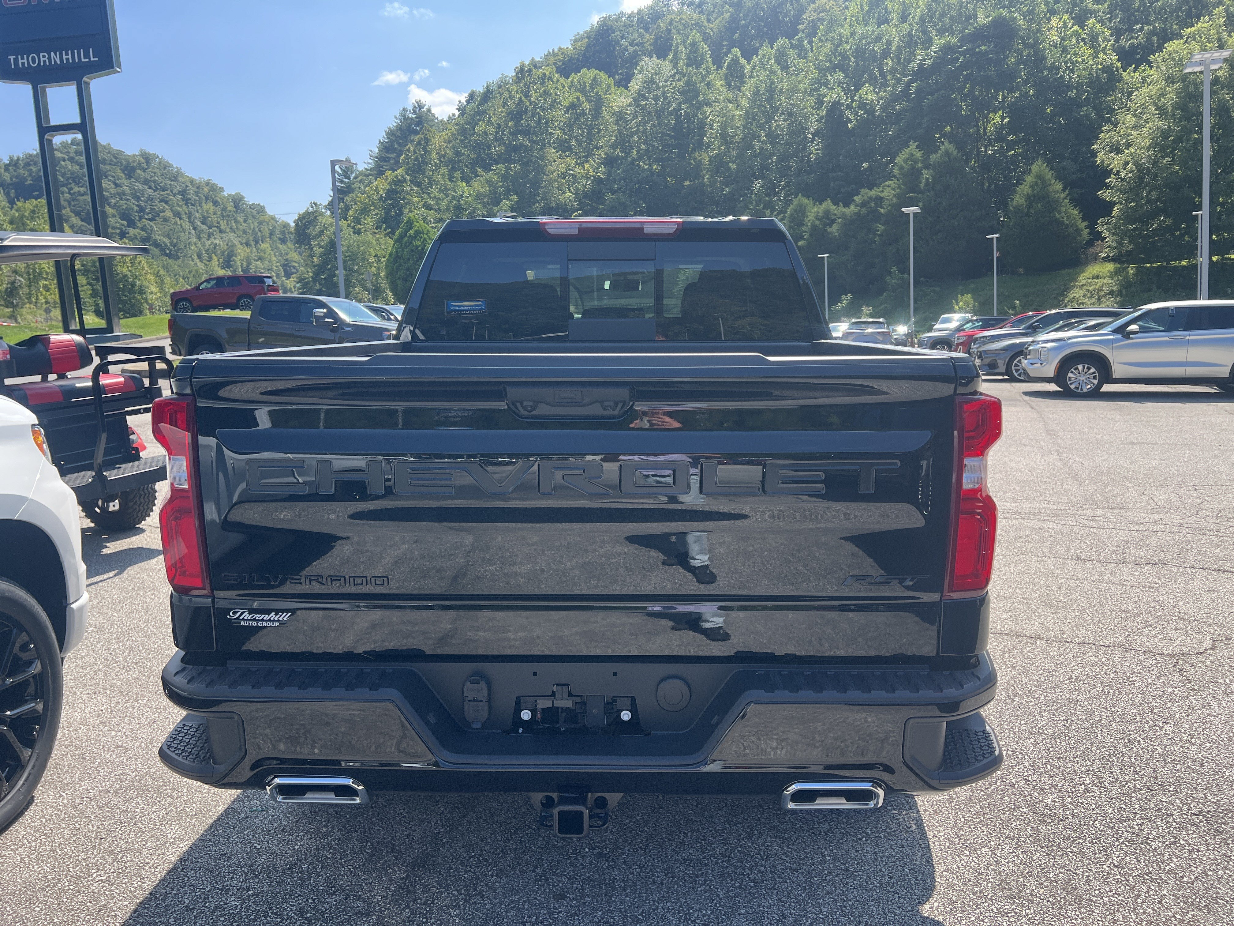 New 2026 Chevrolet Silverado 1500 RST w/ Z71 Off-Road Package AWD/4WD image 4