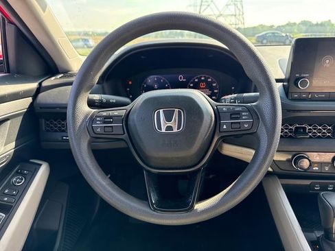 Used 2025 Honda Accord LX image 21