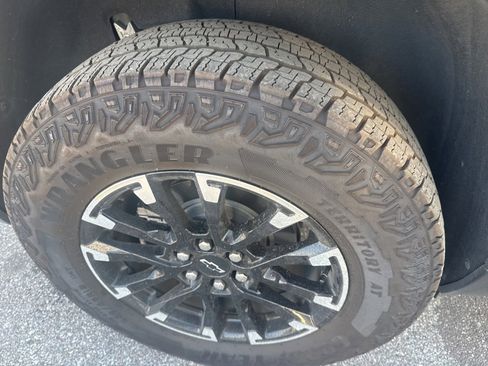 Used 2024 Chevrolet Traverse Z71 w/ Enhanced Driving Package image 10