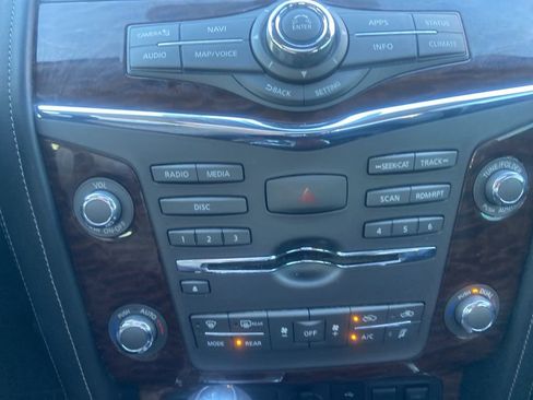 Used 2020 Nissan Armada SL w/ Premium Package image 23