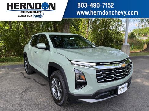 New 2026 Chevrolet Equinox LT w/ Convenience Package II AWD/4WD image 1